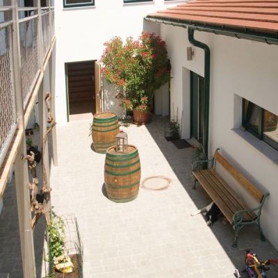 Guestrooms - Vineyard Herzinger